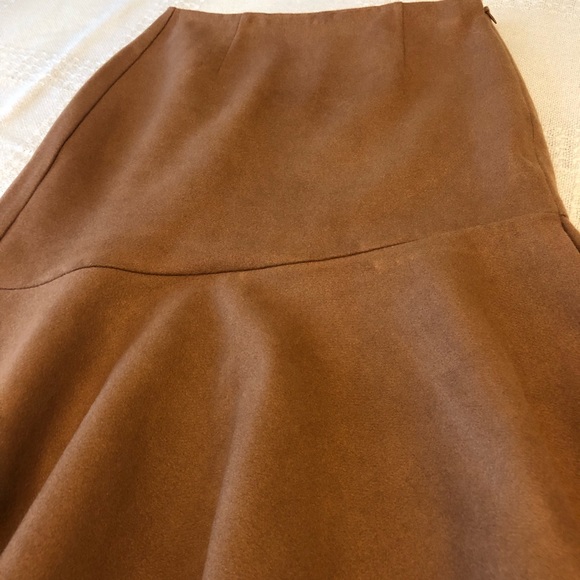 Beautiful women’s skirt! - Picture 11 of 12
